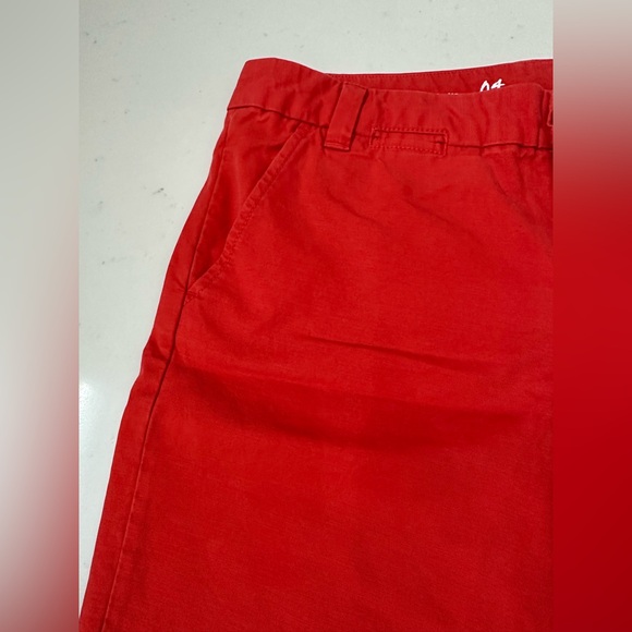 boyfriend Rolls-Up Khakis by GAP Red Skorts with Classic Flat Front Design - Picture 8 of 8